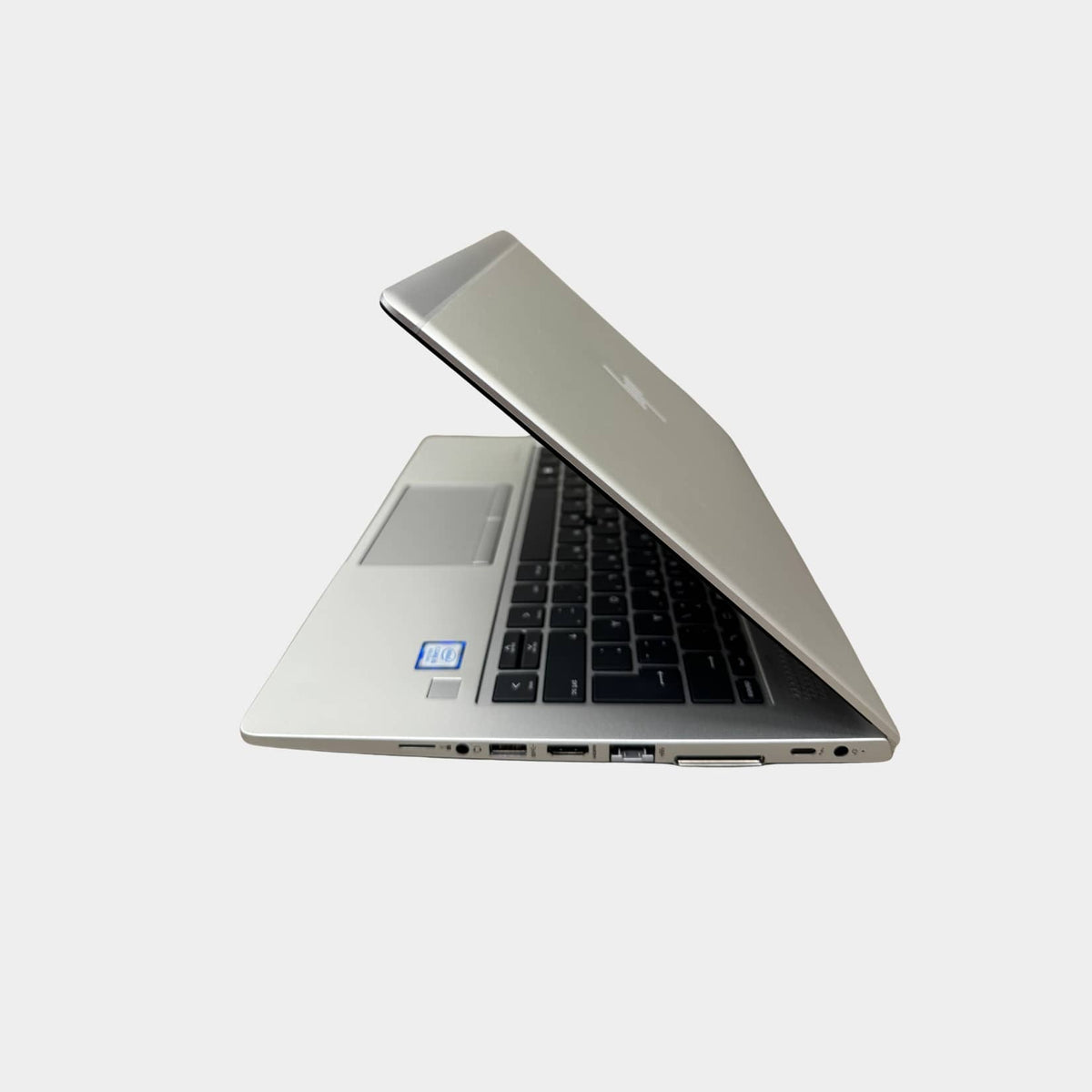 HP EliteBook 830 G6 kairė pusė, nešiojamo kompiuterio jungtys