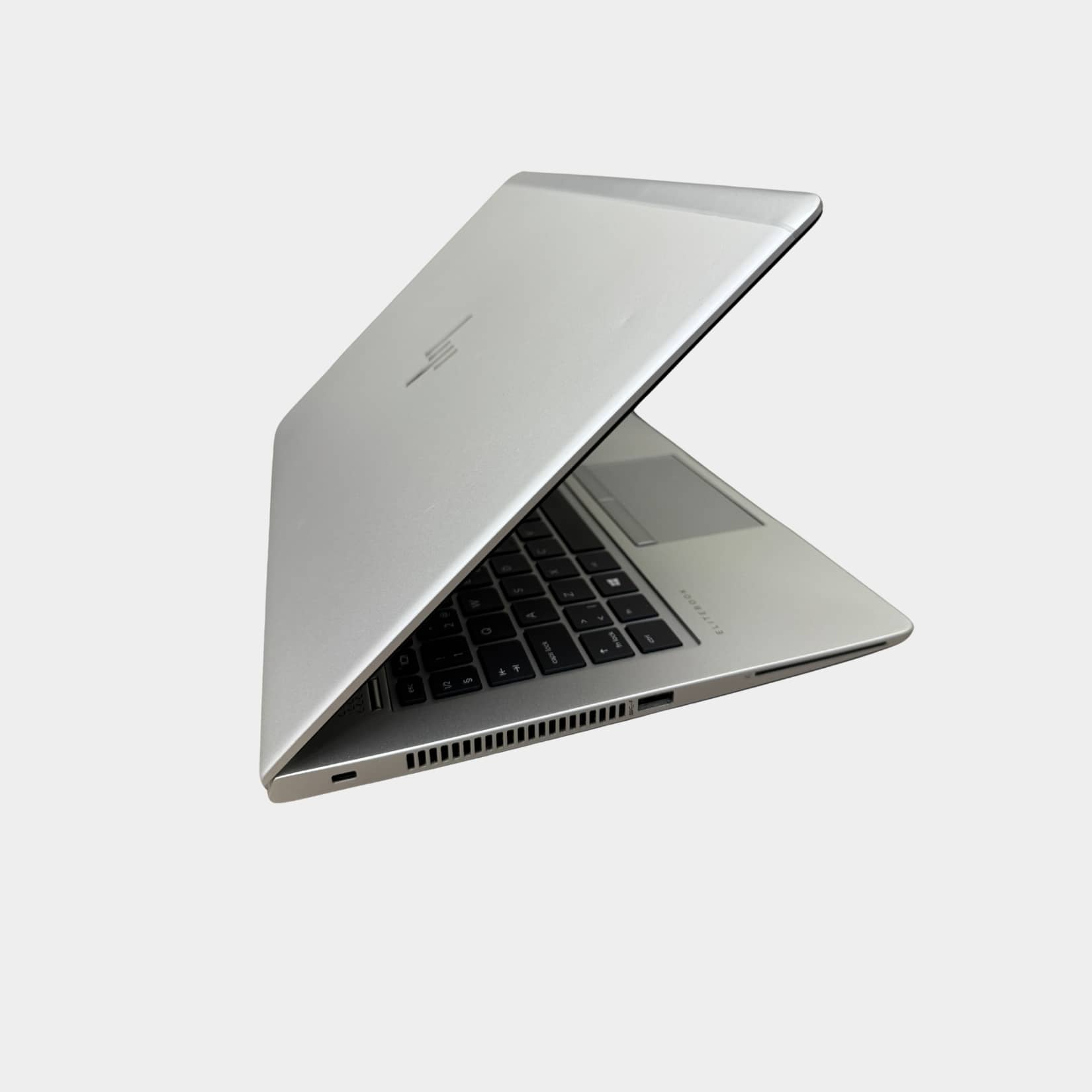 HP EliteBook 830 G6 dešinė pusė, HP verslo klasės nešiojamas kompiuteris