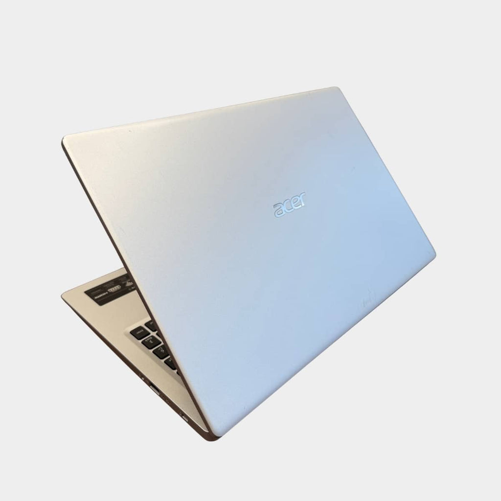 Acer Aspire 3 A315-23 kairė pusė, USB ir HDMI jungtys