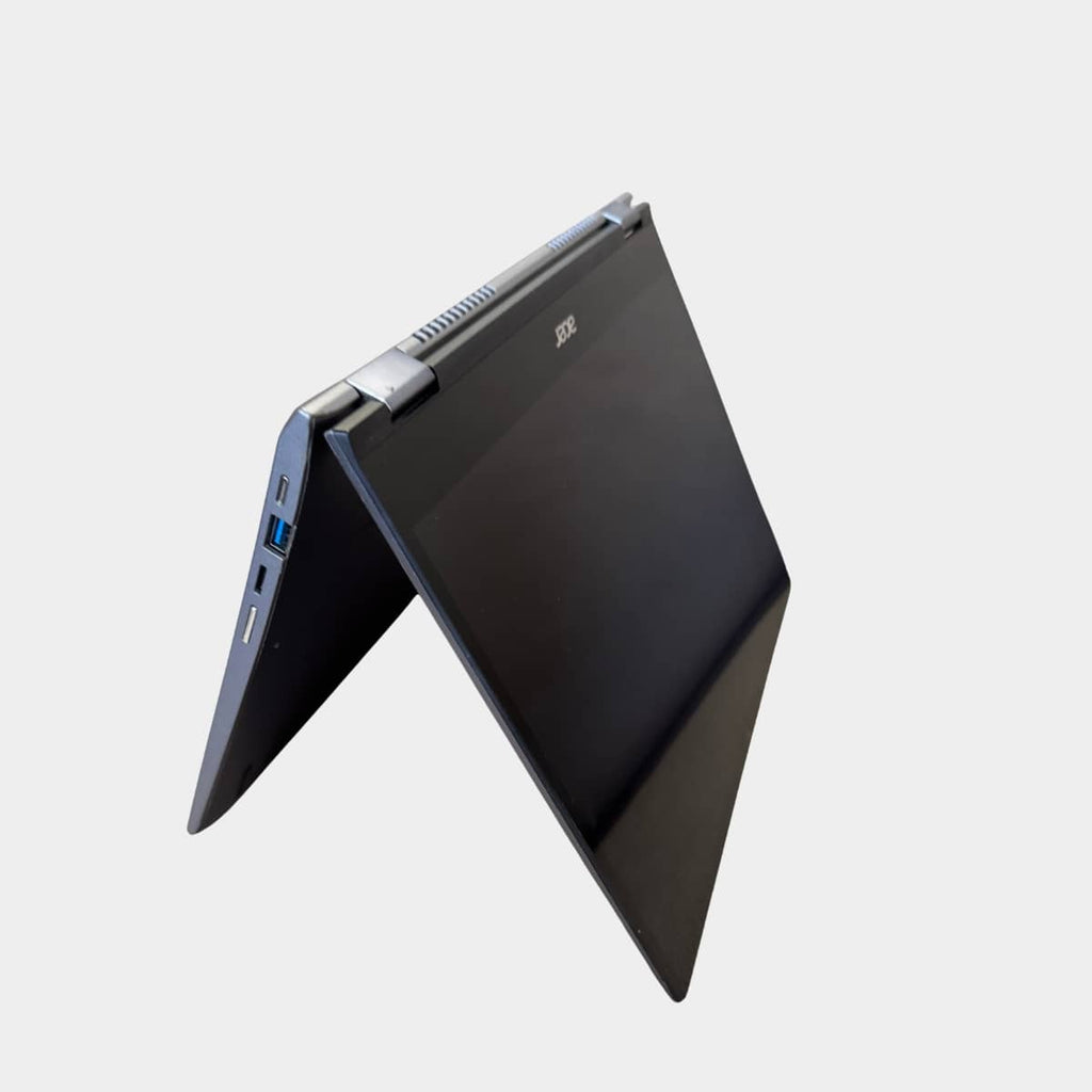 Acer Chromebook Spin 713 pasuktas i desine