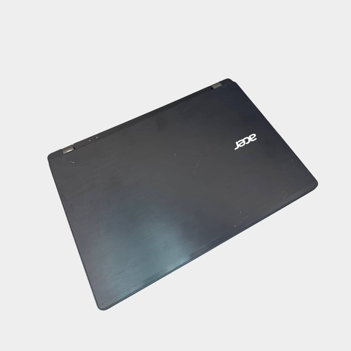 Acer TravelMate P238 uzdartas