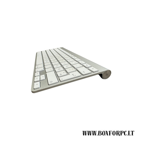 Apple Wireless Keyboard A1314 kairė pusė su baterijų skyriumi