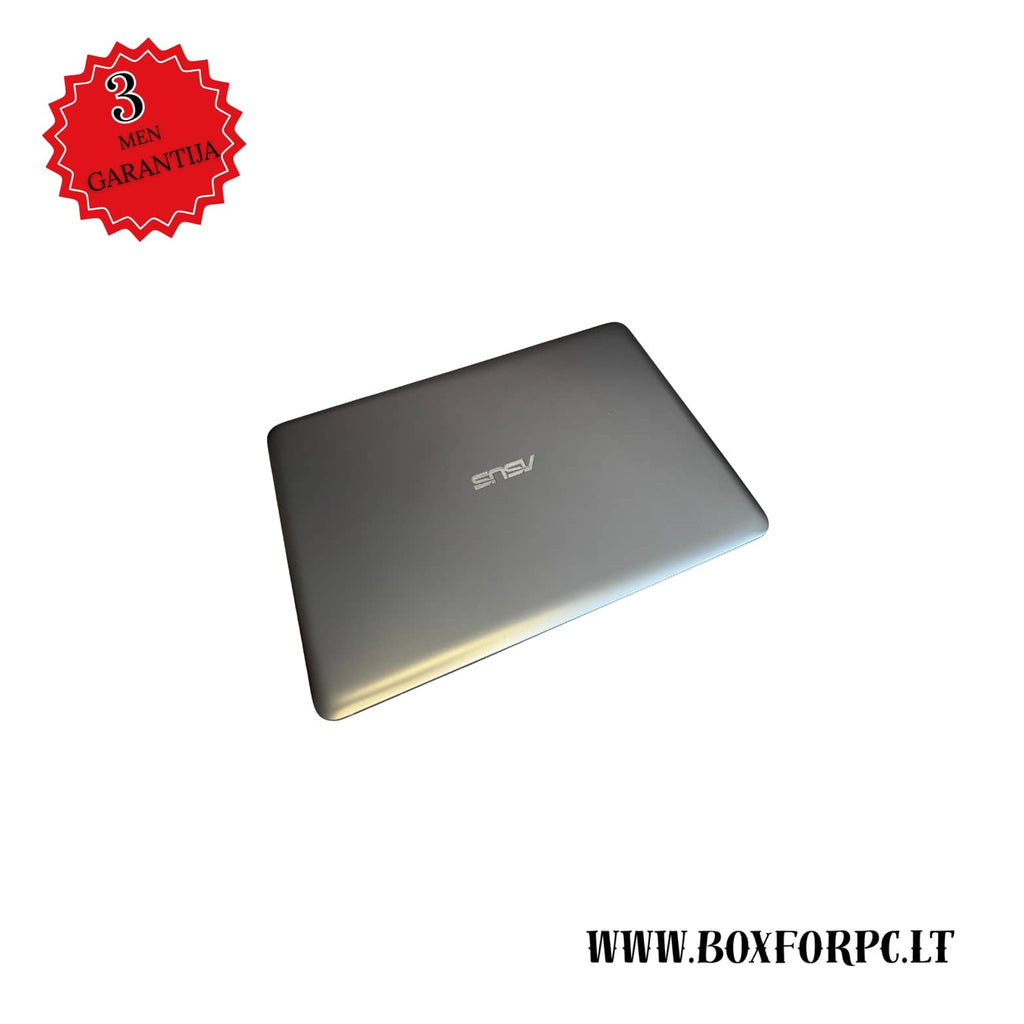 ASUS E403s laptopas – vaizdas iš galo, uždarytas dangtis su ASUS logotipu