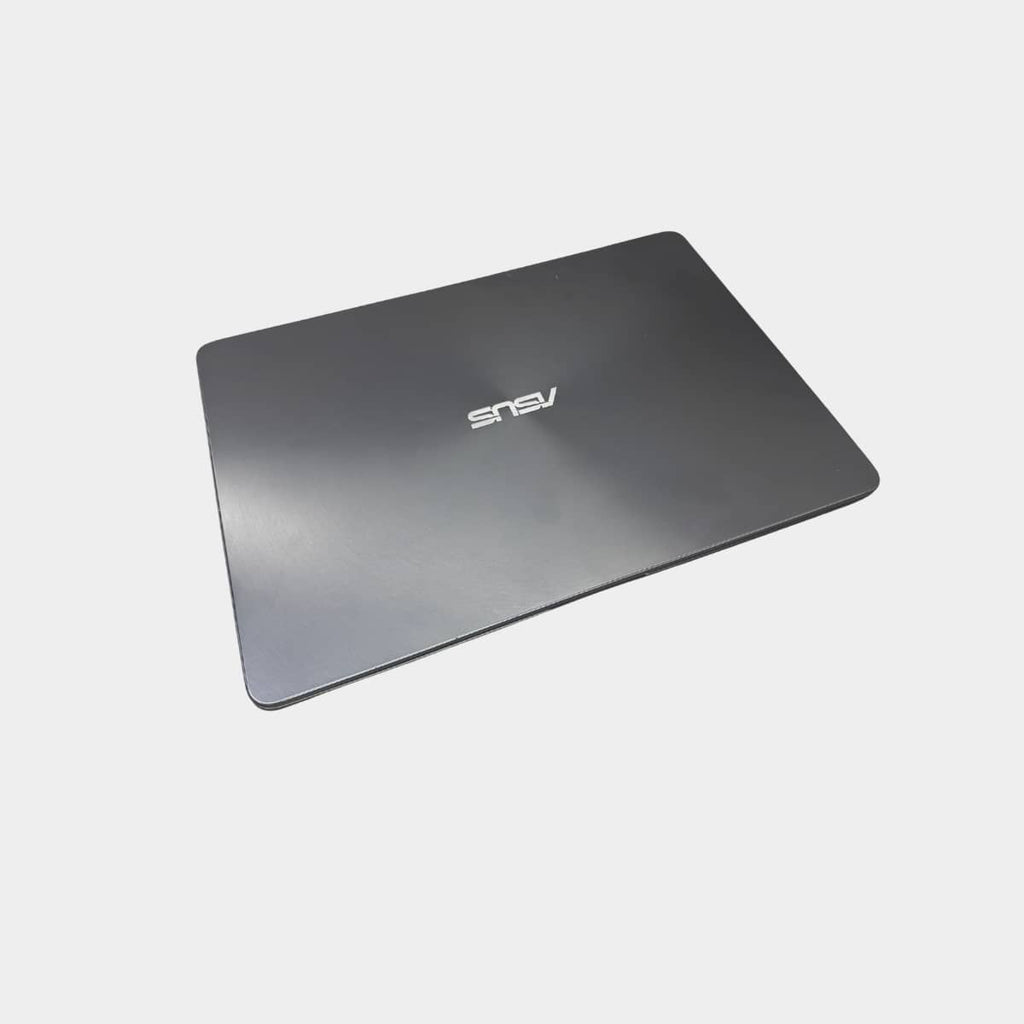 Asus ZenBook UX430U uzdaritas