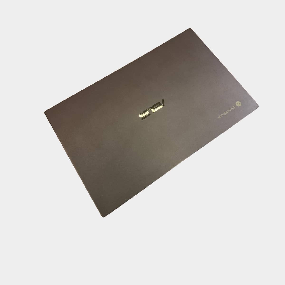 ASUS Chromebook CX9400CE uždarytas, plonas ir lengvas premium ultrabook