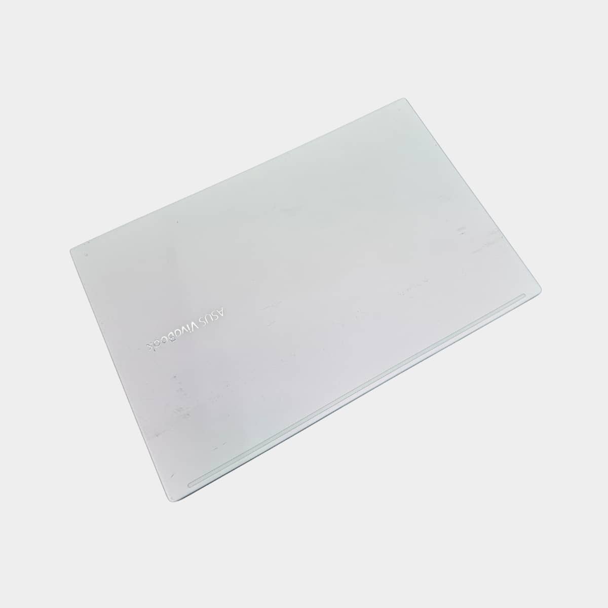 ASUS VivoBook X413J uždarytas, kompaktiškas korpusas