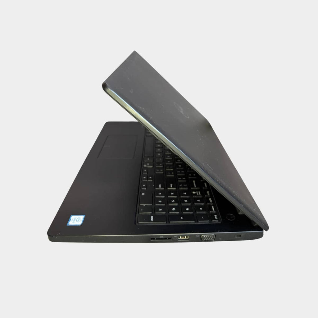  Dell Latitude 3570  pasuktas i kaire