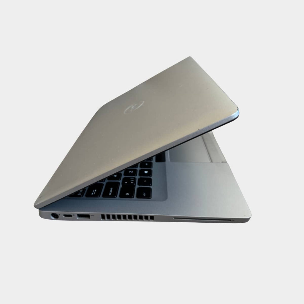 Dell Latitude 5410 pasuktas i desene