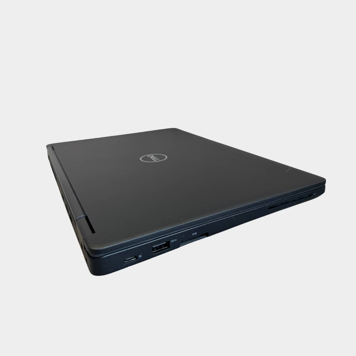 Dell Latitude 5490 dešinė pusė, USB ir LAN jungtys