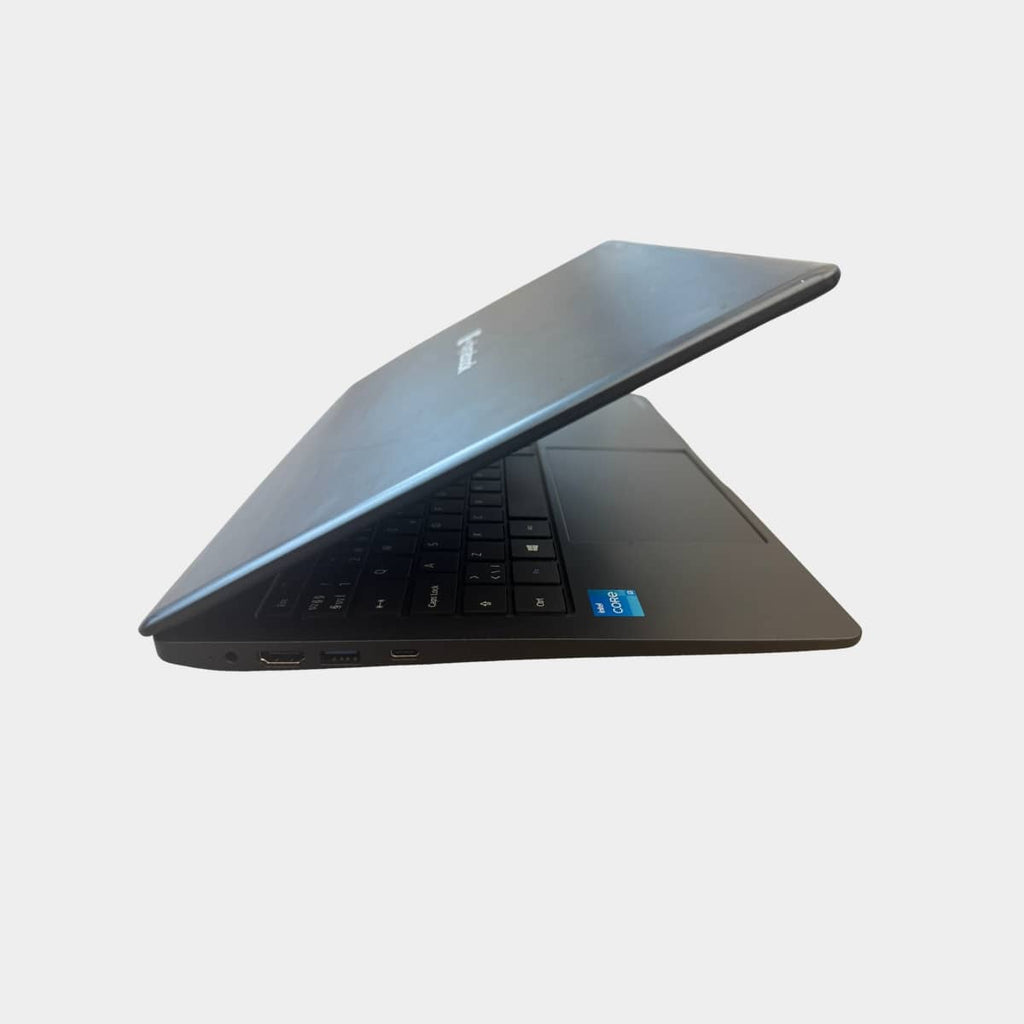 Dynabook Satellite Pro C50 i3 8gb ram 256gb ssd windows 11 pasuktas i desene