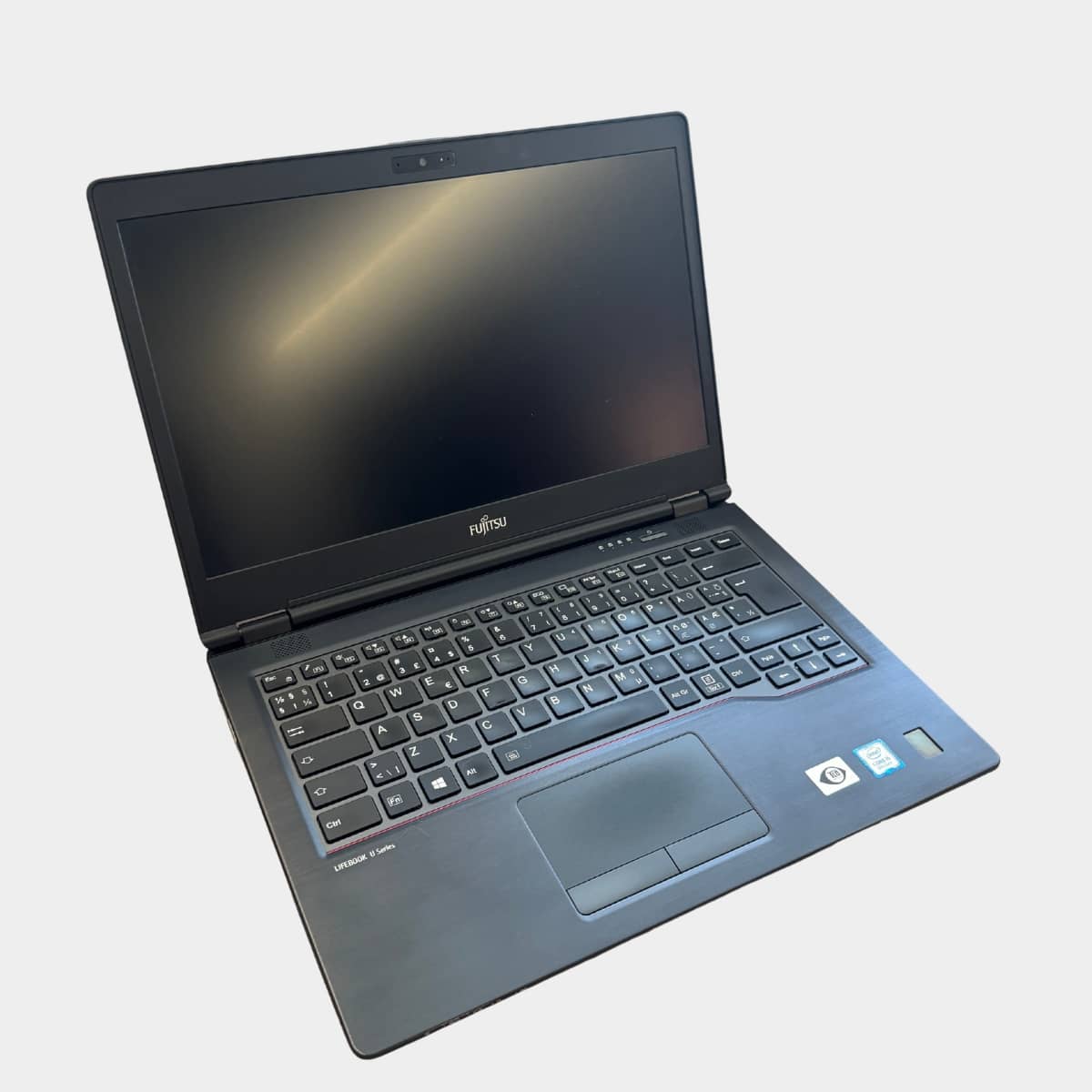 Fujitsu LifeBook E548 atidaritas
