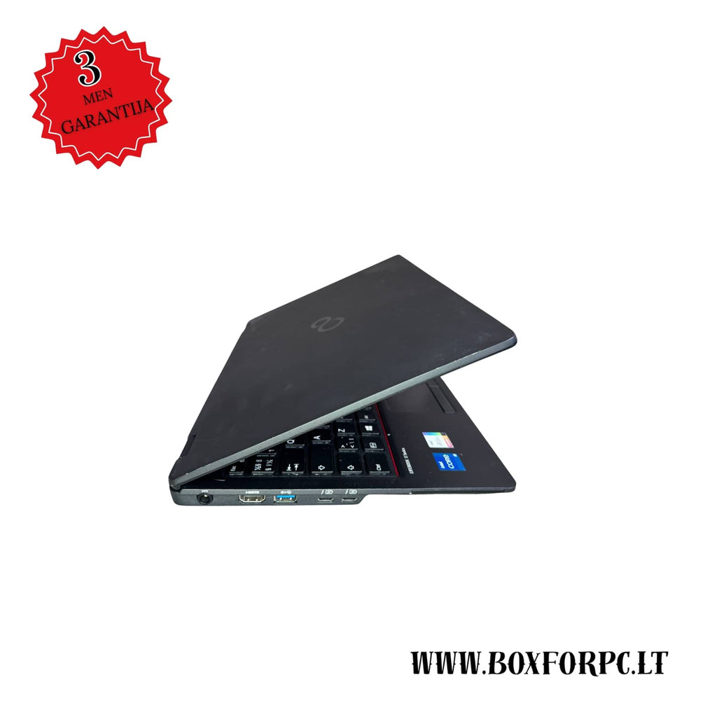 Fujitsu LifeBook U7311 kairė pusė, USB-C ir HDMI jungtys