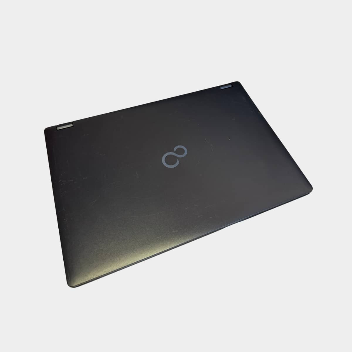 Fujitsu LifeBook E459 uždarytas korpusas, refurbished Fujitsu nešiojamas kompiuteris