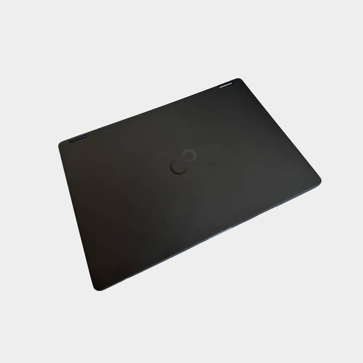 Fujitsu LIFEBOOK U7410 uždarytas, verslo klasės nešiojamas kompiuteris