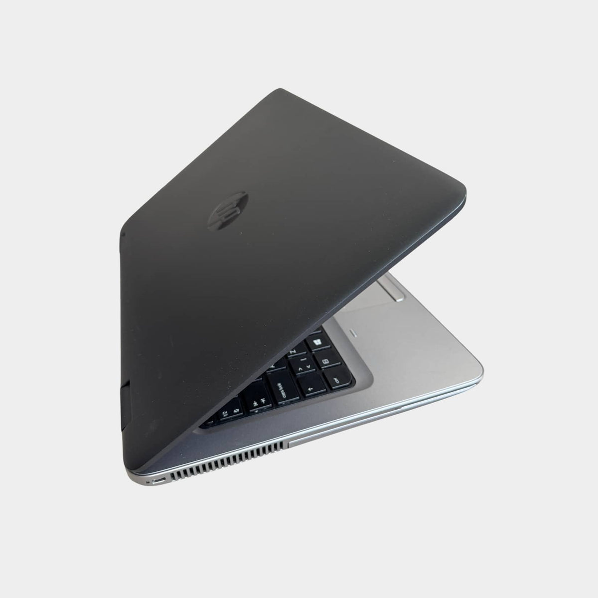 HP ProBook 640 G2 kairė pusė, nešiojamo kompiuterio jungtys