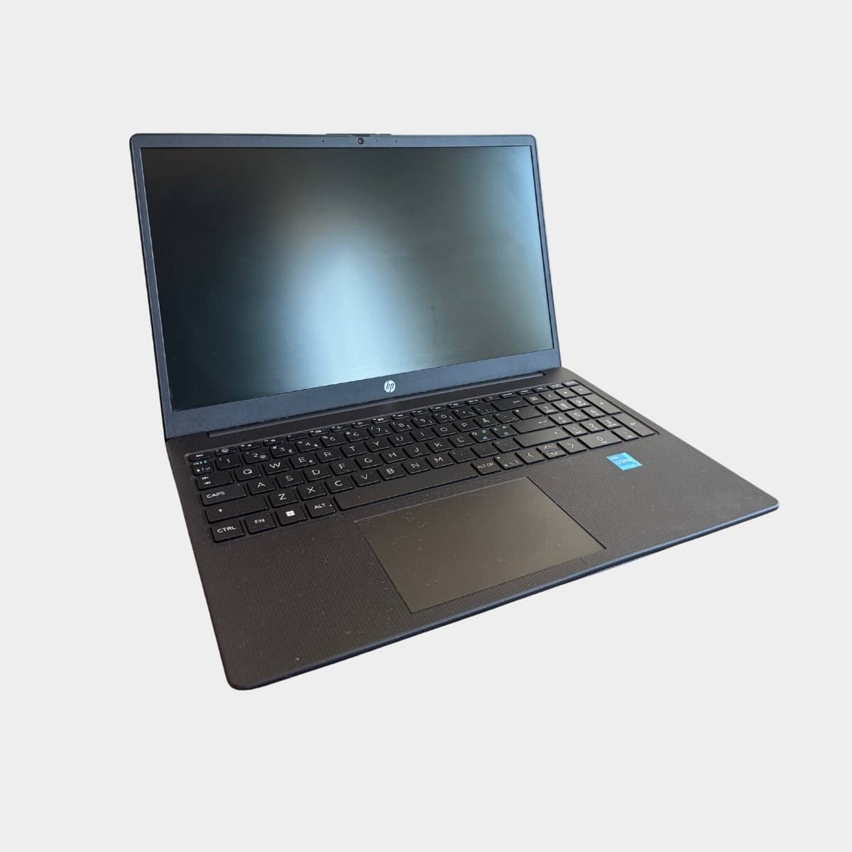 HP 15-fd0827no i3-N305 atidarytas, 15.6 colių FHD ekranas