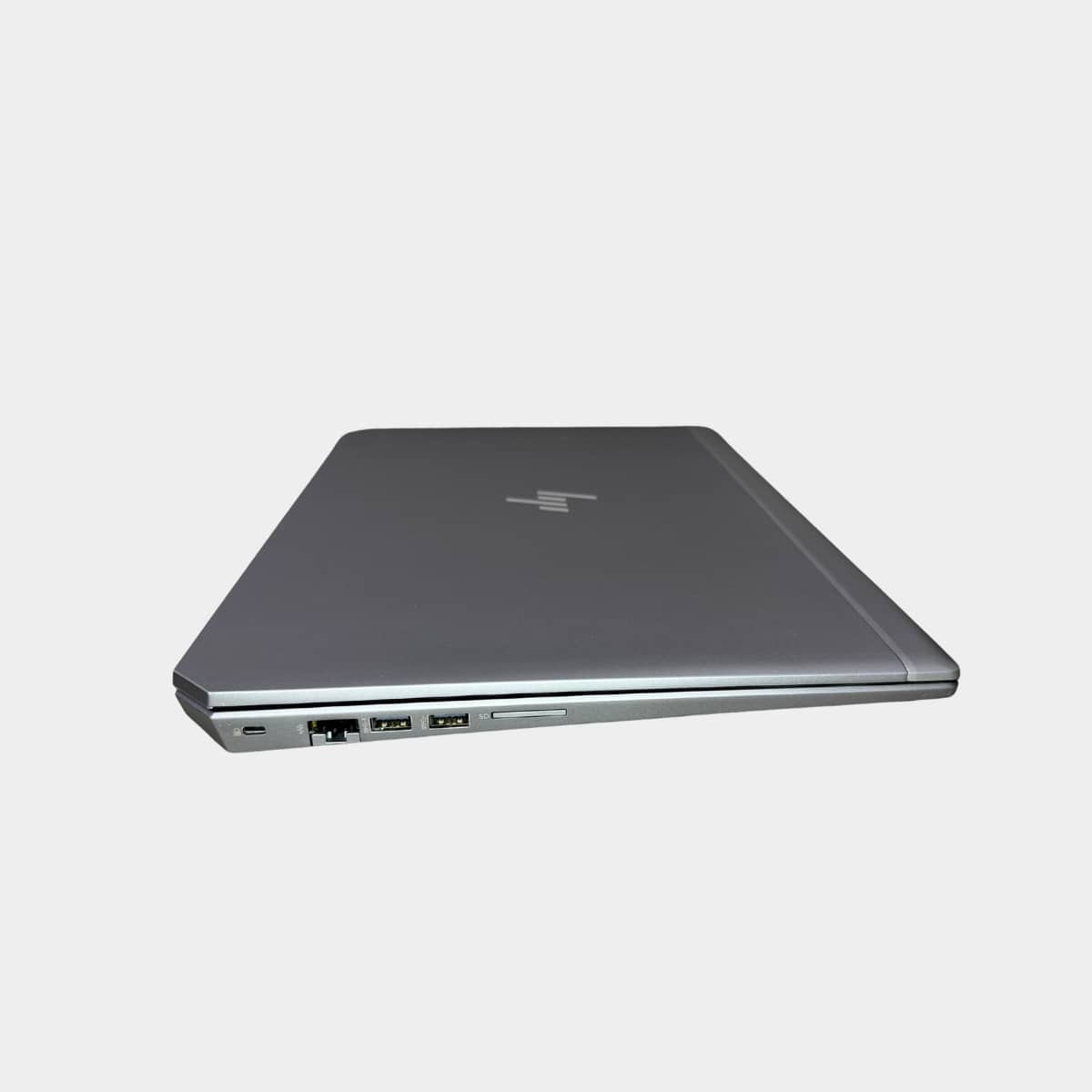 HP ZBook 15 G6 dešinė pusė su USB 