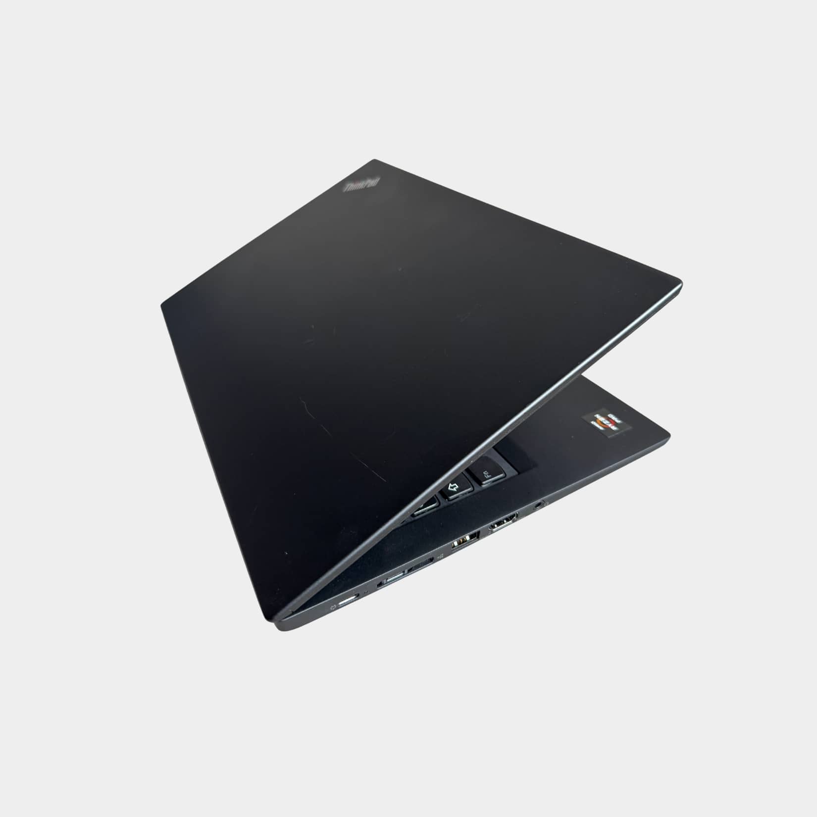  Lenovo ThinkPad A285 dešinė pusė, 8GB RAM 256GB SSD Windows 11