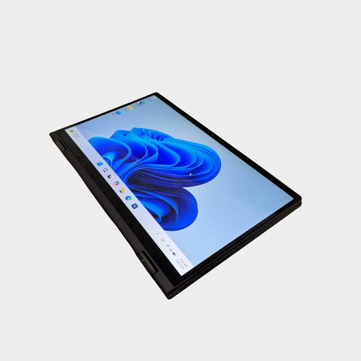 Lenovo Yoga C640 360 laipsnių transformuojamas korpusas