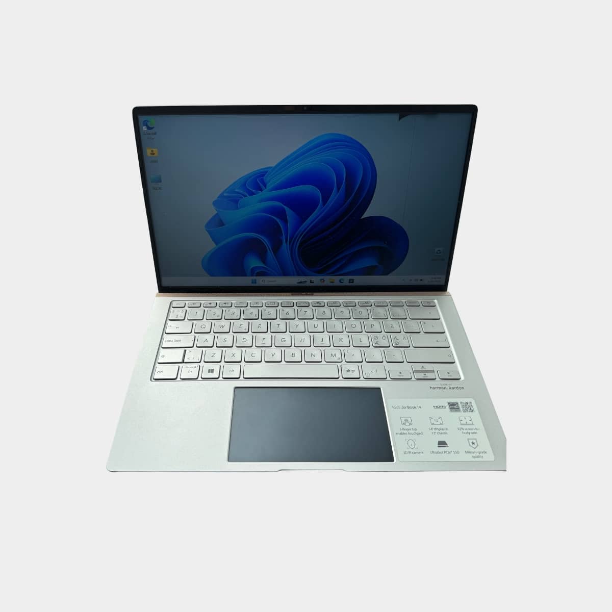  ASUS ZenBook UX434FAC i7-10510U, 14 colių ekranas su matomu defektu 