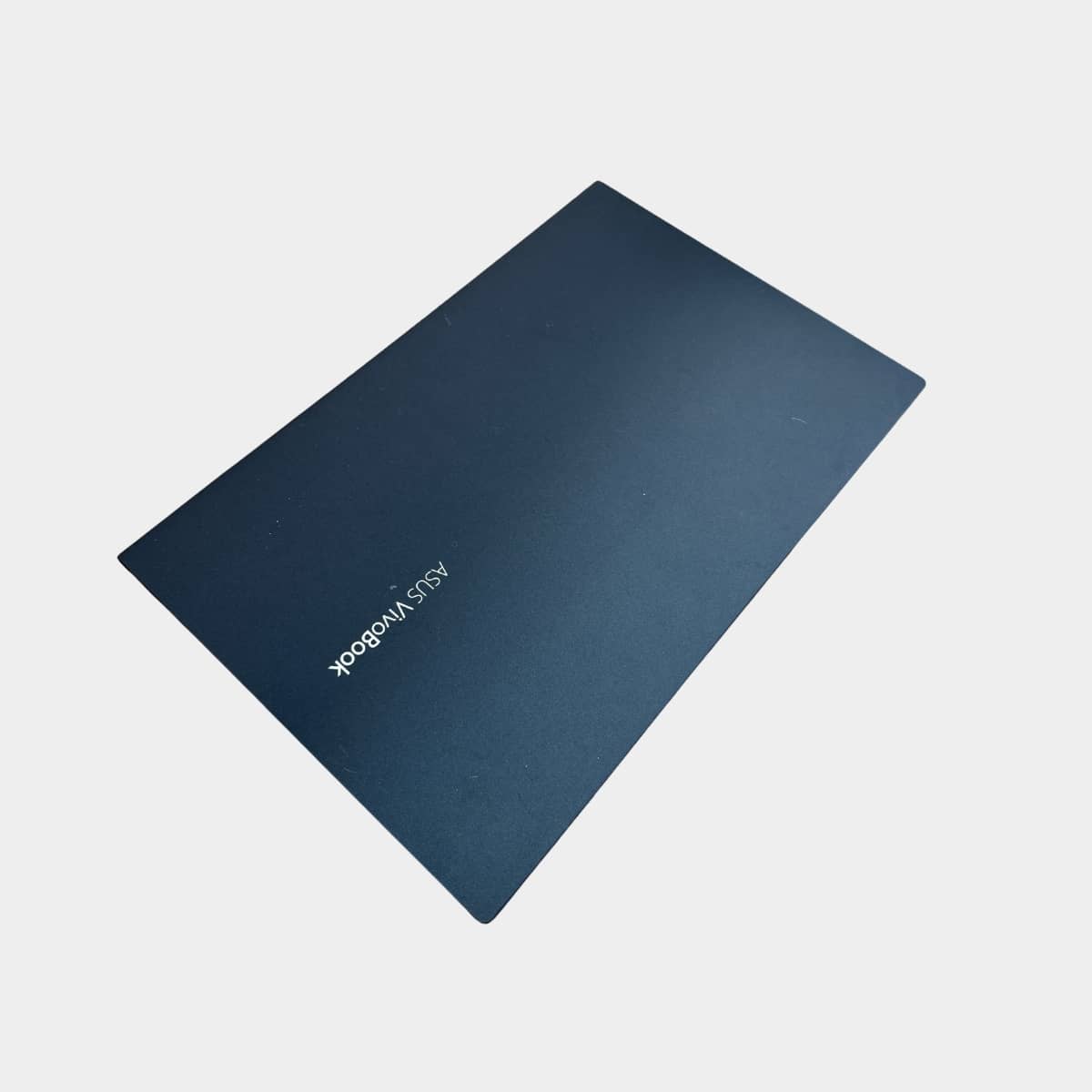ASUS VivoBook X421JAY uždarytas, kompaktiškas ASUS nešiojamas kompiuteris