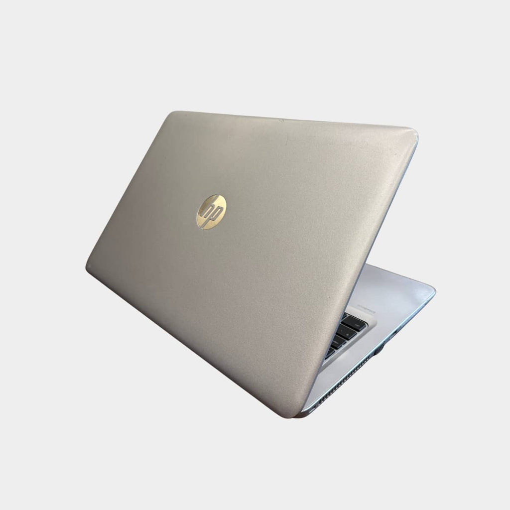 HP EliteBook 850 G3 dešinė pusė, USB, LAN ir VGA jungtys