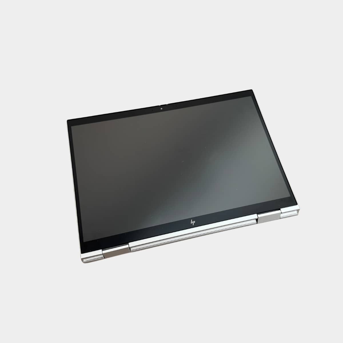 HP Elite x360 1040 G9 Intel Core i7-1255U su 14 colių liečiamu ekranu.